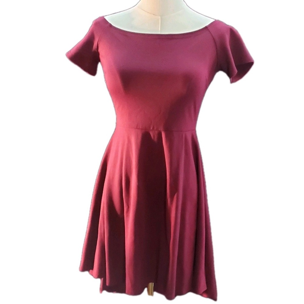 Sarin Mathews‎ Small Dress Womens Red Off Shoulder Fit & Flare Skater Stretch